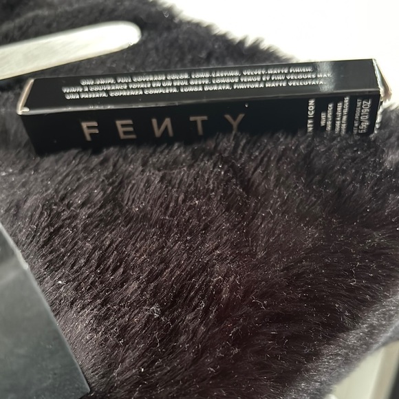 Fenty Beauty Icon Velvet Liquid Lipstick - Picture 2 of 6